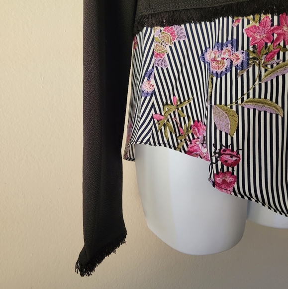 NWT Casual Coutour Top - Picture 9 of 14